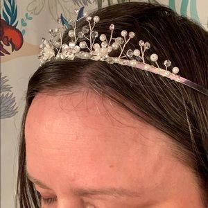 5/$30! MIX & MATCH! ICING Rhinestone & Pearl Floral Silver Tiara